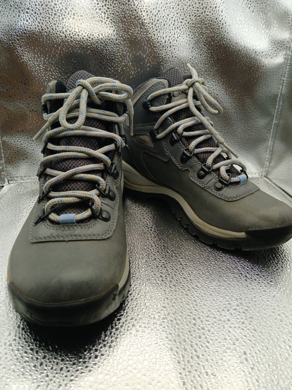 Columbia Gray Lace-Up  Hiking Boots Women's Size 6